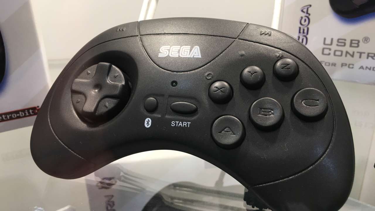 CES 2018 のワイヤレス Sega Genesis、Saturn、Dreamcast コントローラーをチェックしてください